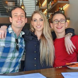 Meet your Posher, Elana